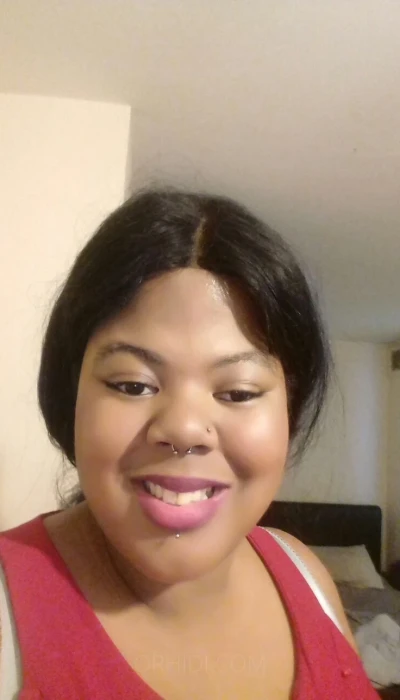 naomihotelvisits