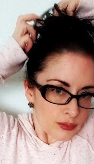 Amy Vergnés x