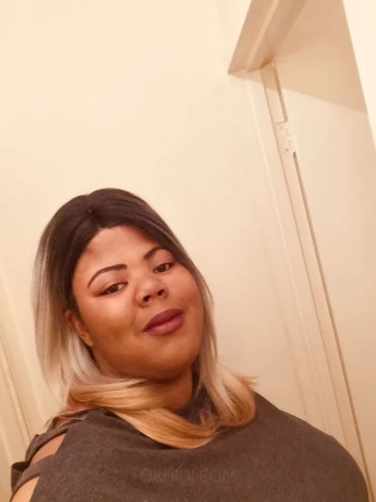 naomihotelvisits
